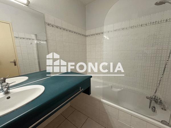 Location Appartement 2 pièces 45.71 m² - 5/7 ALLEE CORBIERE Castres 81100