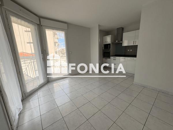Location Appartement 2 pièces 45.71 m² - 5/7 ALLEE CORBIERE Castres 81100