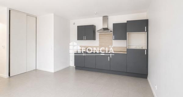À vendre Appartement 2 pièces 42.8 m² - Décines-charpieu 69150