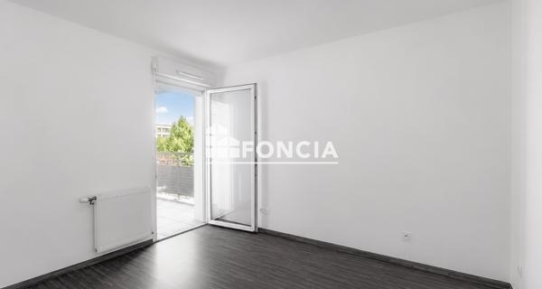 À vendre Appartement 2 pièces 42.8 m² - Décines-charpieu 69150