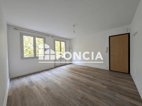 Location Appartement 4 pièces 68.91 m² - 62 QUAI CAVELIER DE LA SALLE Rouen 76100