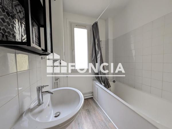 Location Appartement 4 pièces 68.91 m² - 62 QUAI CAVELIER DE LA SALLE Rouen 76100