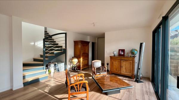 Contemporaine neuve