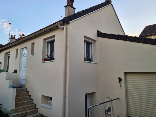 Charmante maison avec jardin et garage