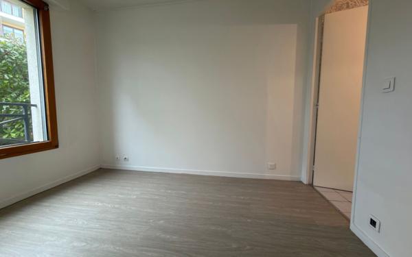 Appartement à vendre    2 pièces • 29,67 m2 Nogent-sur-Marne