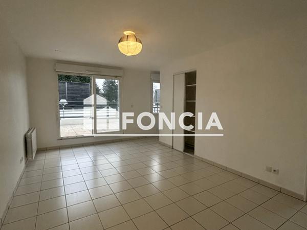 Location Appartement 2 pièces 46.15 m² - 65 ALLEE DU PESEUR JURE / 112 Olivet 45160