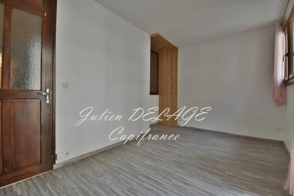 À vendre – T4 sur Embrun avec cave et balcons.