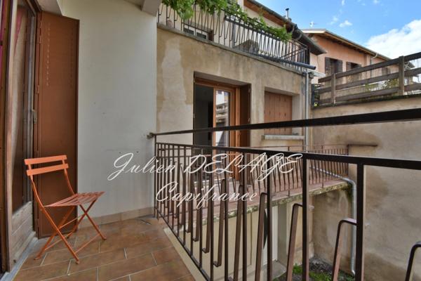 À vendre – T4 sur Embrun avec cave et balcons.