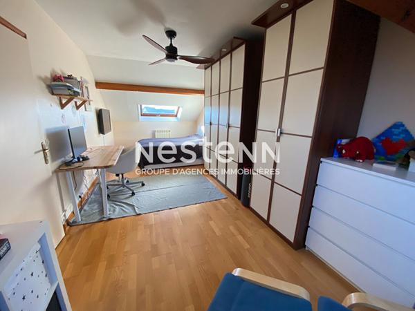 NESTENN IGNY maison familiale fonctionnelle de 170m² sur un terrain clos de 281m² sur le secteur Val d'Albian de Saclay proche commerces, écoles/ grandes écoles Polytech, HEC, ligne V-ligne 18, bus 4609/4659/6135/6171/6173/6174, plateau de Saclay, Vélizy