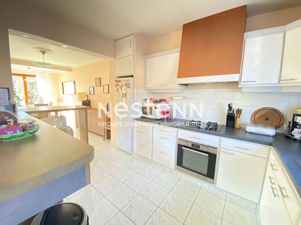 NESTENN IGNY maison familiale fonctionnelle de 170m² sur un terrain clos de 281m² sur le secteur Val d'Albian de Saclay proche commerces, écoles/ grandes écoles Polytech, HEC, ligne V-ligne 18, bus 4609/4659/6135/6171/6173/6174, plateau de Saclay, Vélizy