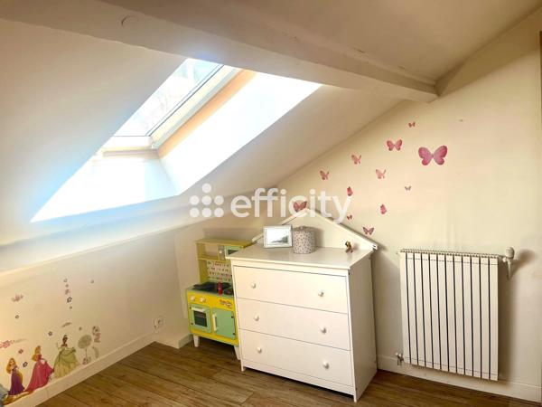Maison
         4 pièces
        - 110 m² Exclusivité 629 000 € *