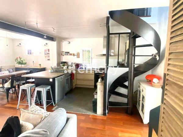 Maison
         4 pièces
        - 110 m² Exclusivité 629 000 € *