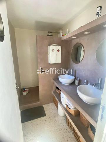 Maison
         4 pièces
        - 110 m² Exclusivité 629 000 € *