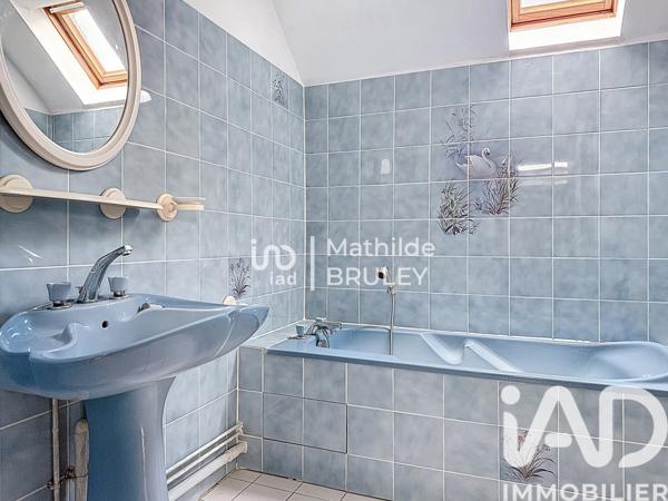Maison à vendre 11 pièces 262 m² Saint-Arnoult-en-Yvelines