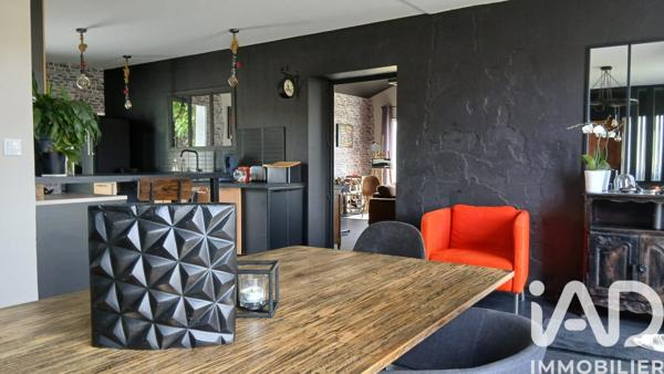 Maison à vendre 5 pièces 111,4 m² Saint-Seurin-sur-l'Isle