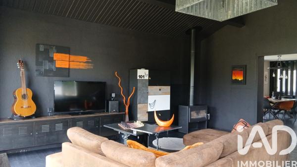 Maison à vendre 5 pièces 111,4 m² Saint-Seurin-sur-l'Isle
