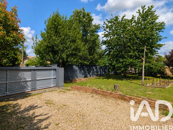 Maison à vendre 5 pièces 111,4 m² Saint-Seurin-sur-l'Isle