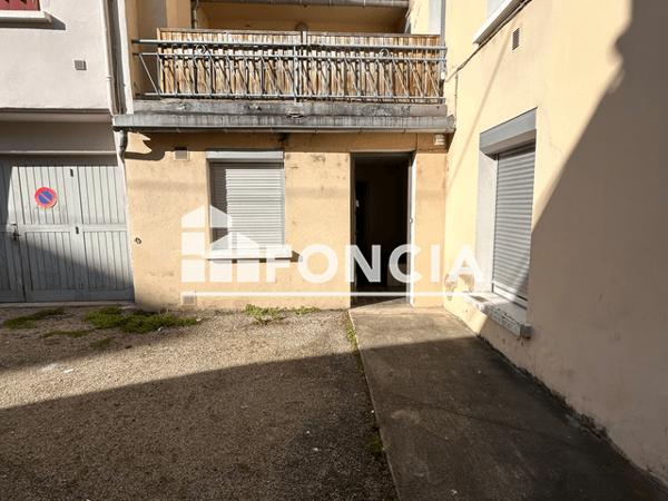 Location Studio meublé 23.59 m² - 9 Quai Henri Groboz Bourg-en-bresse 01000