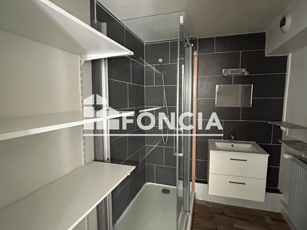 Location Studio meublé 23.59 m² - 9 Quai Henri Groboz Bourg-en-bresse 01000