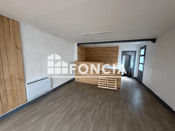 Location Local commercial 40 m² - 66 RUE D'ÉTION Charleville Mezieres 08000