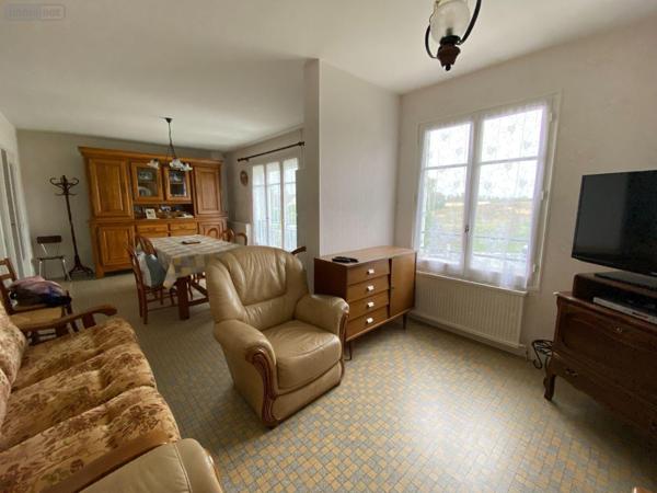 Maison à vendre à Saint-Genou dans l'Indre (36500), ref : 1048220