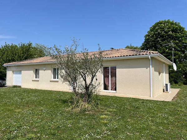 Maison de plain-pied - 3 chambres à louer à Nérac, calme et bien équipée