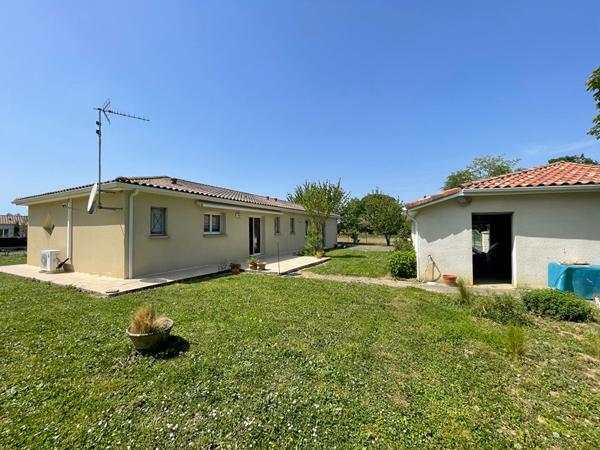 Maison de plain-pied - 3 chambres à louer à Nérac, calme et bien équipée