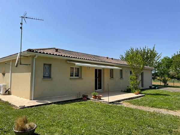 Maison de plain-pied - 3 chambres à louer à Nérac, calme et bien équipée