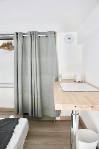 Nancy, 6 place Carnot, studio meublé neuf dans hôtel particulier