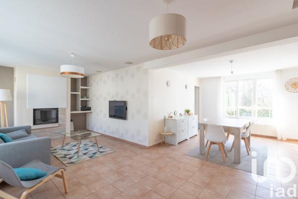 Maison 6 pièces de 110 m² à Vaux-sur-Seine (78740)