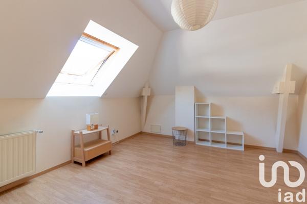 Maison 6 pièces de 110 m² à Vaux-sur-Seine (78740)