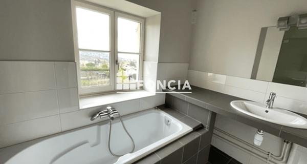 Location Appartement 4 pièces 102.13 m² - Saint-didier-au-mont-d'or 69370