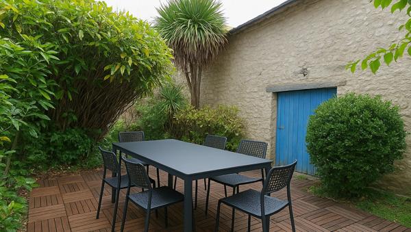 Maison Le Gua 9 pièces 6 chambres dépendance