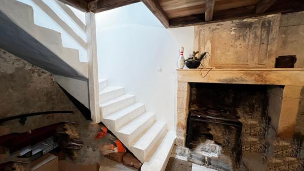 Maison Le Gua 9 pièces 6 chambres dépendance