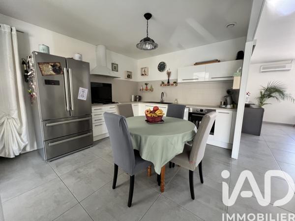 Maison à vendre 5 pièces 99 m² Camaret-sur-Aigues