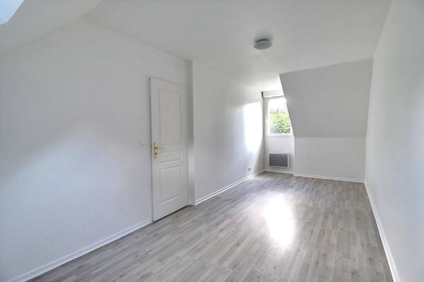 Maison individuelle, idéalement située, au calme, proche de la gare