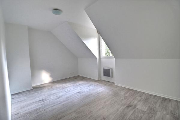 Maison individuelle, idéalement située, au calme, proche de la gare