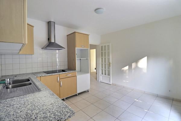 Maison individuelle, idéalement située, au calme, proche de la gare
