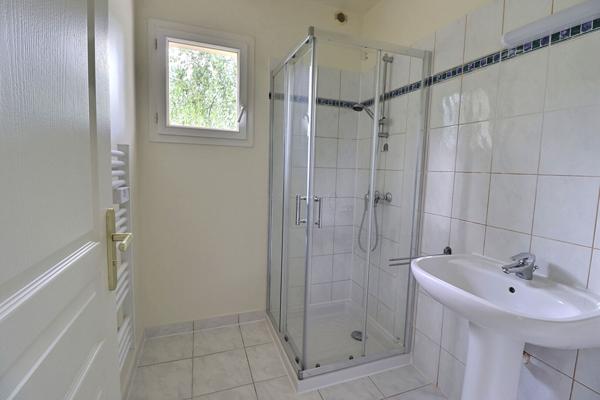 Maison individuelle, idéalement située, au calme, proche de la gare