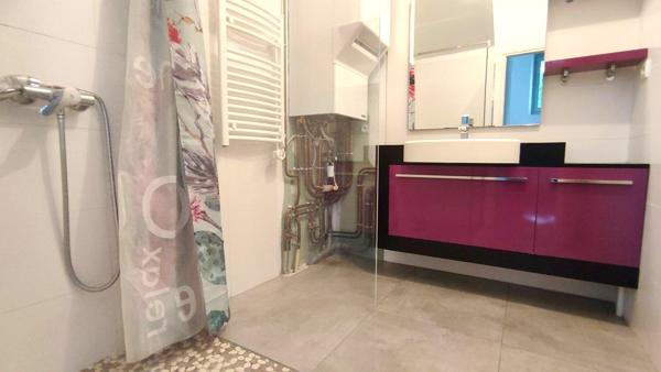 Maison de 80 m² sur 775 m² de terrain