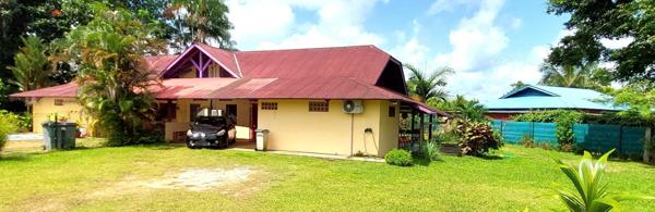 ENSEMBLE IMMOBILIER à VENDRE à SAINT-LAURENT du MARONI