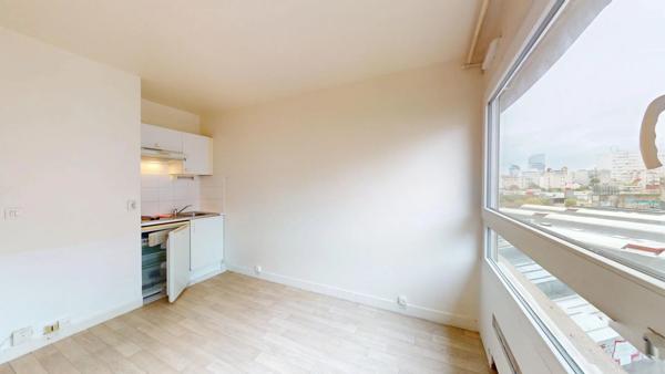 Vente                                                      Studio
                        
                     1 pièces                      16 m2                     à Paris 13