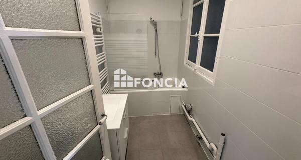 Location Appartement 2 pièces 42.65 m² - Paris 75005