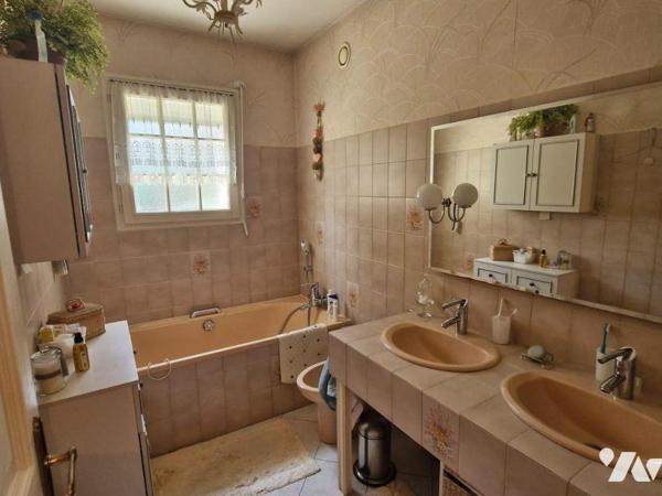 Maison à Vendre à Cesson-Sévigné (35510) en Ille-et-Vilaine (35)

Nous vous proposons cette m...