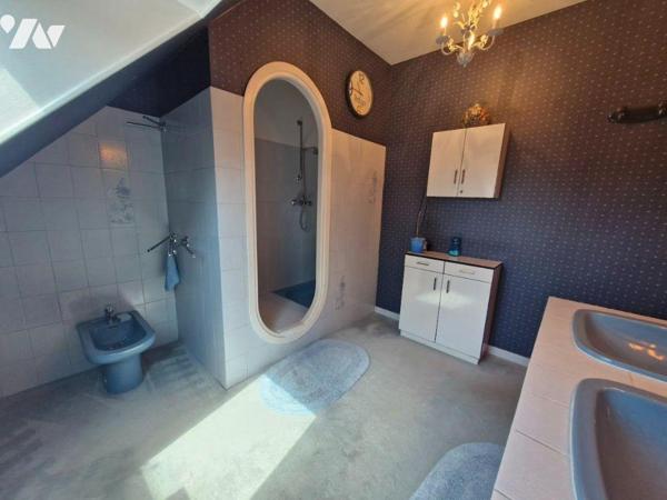 Maison à Vendre à Cesson-Sévigné (35510) en Ille-et-Vilaine (35)

Nous vous proposons cette m...