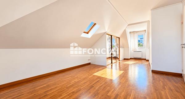 À vendre Appartement 4 pièces 80 m² - Nanterre 92000