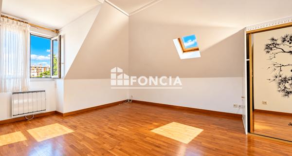 À vendre Appartement 4 pièces 80 m² - Nanterre 92000