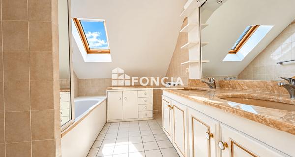 À vendre Appartement 4 pièces 80 m² - Nanterre 92000