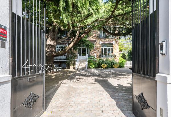 Le Raincy (93340) Le Raincy - Le Plateau / Maison d’exception
