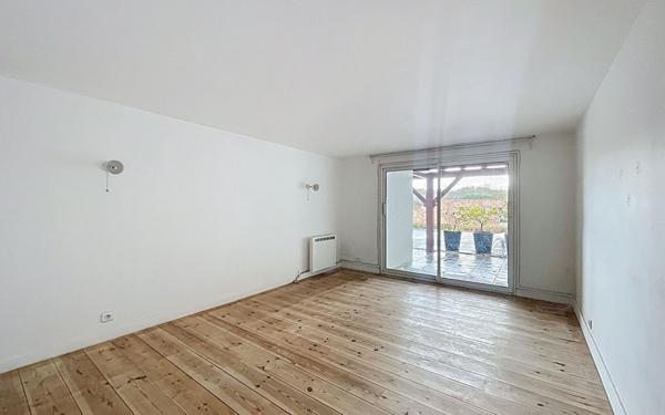 Appartement à louer    4 pièces • 158 m2 Arcangues
